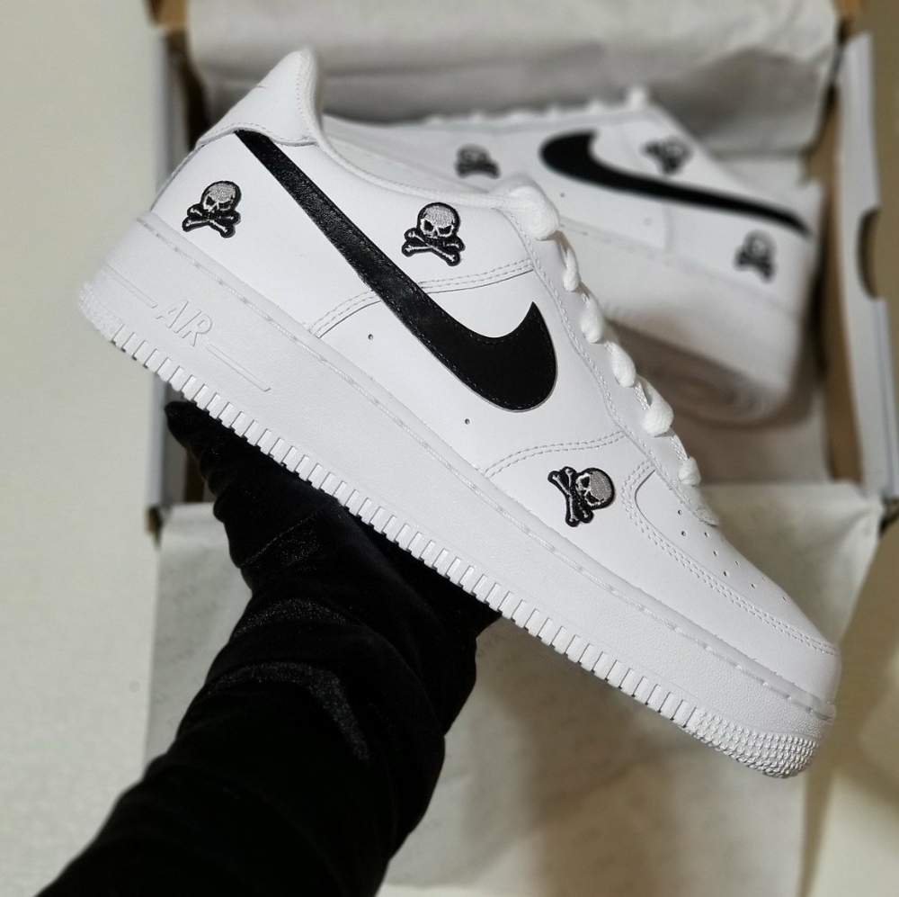 Custom MENS Nike Air Force 1 Skull Black White
